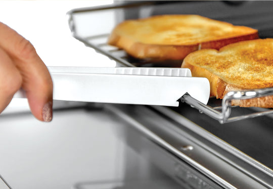 Toaster Tongs with Integrated Oven Rack Pusher/Puller